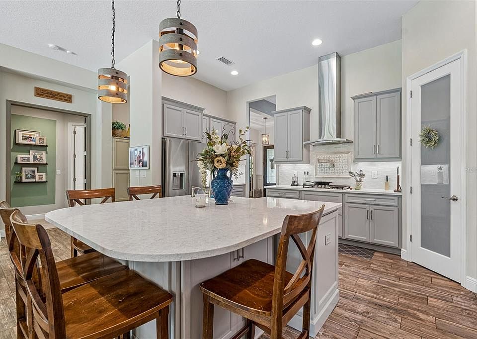 ぶりぶりZ　最新ver 21882 Butterfly Kiss Dr, Land O Lakes, FL 34637 | MLS #TB8523568