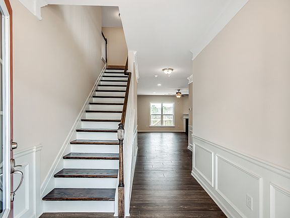 Entry / Foyer