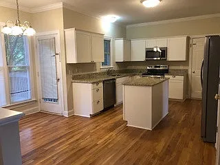 1817 Misty Hollow Ln — Photo 2