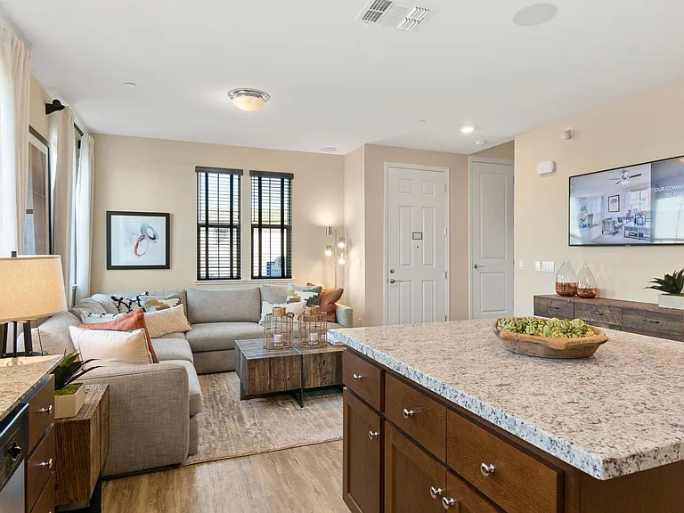 Spacious Townhomes in Provence at Natomas — Photo 25