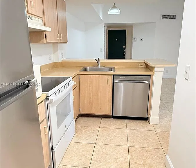 10709 Cleary Blvd #307 — Photo 16