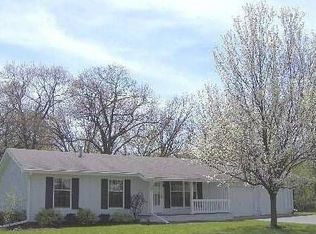 336 Laurie St, Lake Geneva, WI 53147