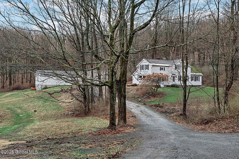 2nd image of 272 Smith Hill Road