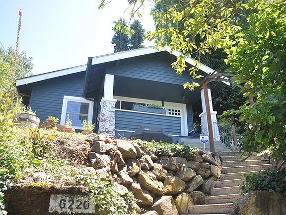 Charming Green Lake Craftsman in PERFECT location!