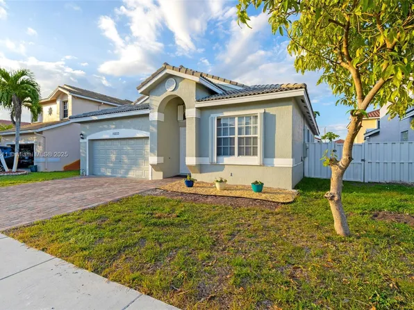 16233 NW 17th St, Pembroke Pines, FL 33028