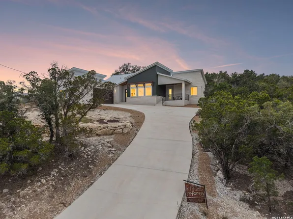 2920 Rocky Ridge Loop, Canyon Lake, TX 78133