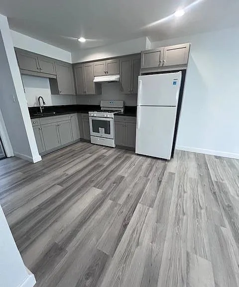 8730-8744 S Figueroa St #8738-04 — Photo 2