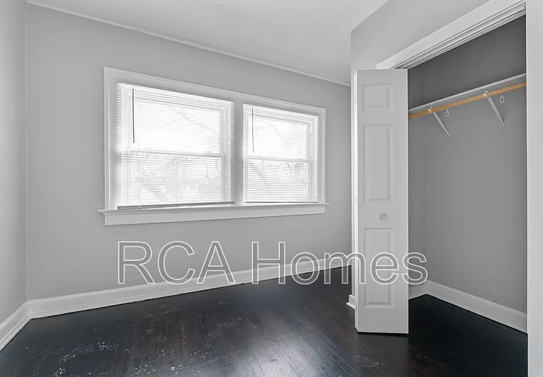 412 N Bradley Ave #3 — Photo 4