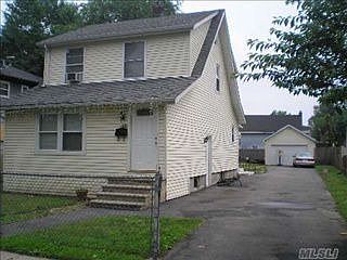 2nd image of 68 Lakewood Ave