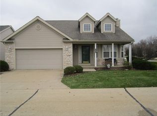 392 Oakhill Ter, Macedonia, OH 44056