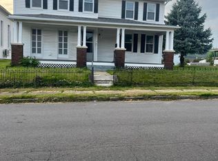 412 Delaware Ave, Olyphant, PA 18447