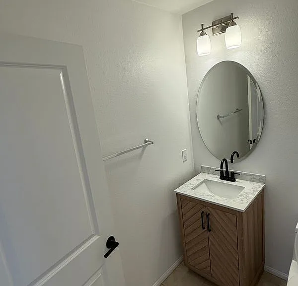 3009 E Pacific Coast Hwy — Photo 12