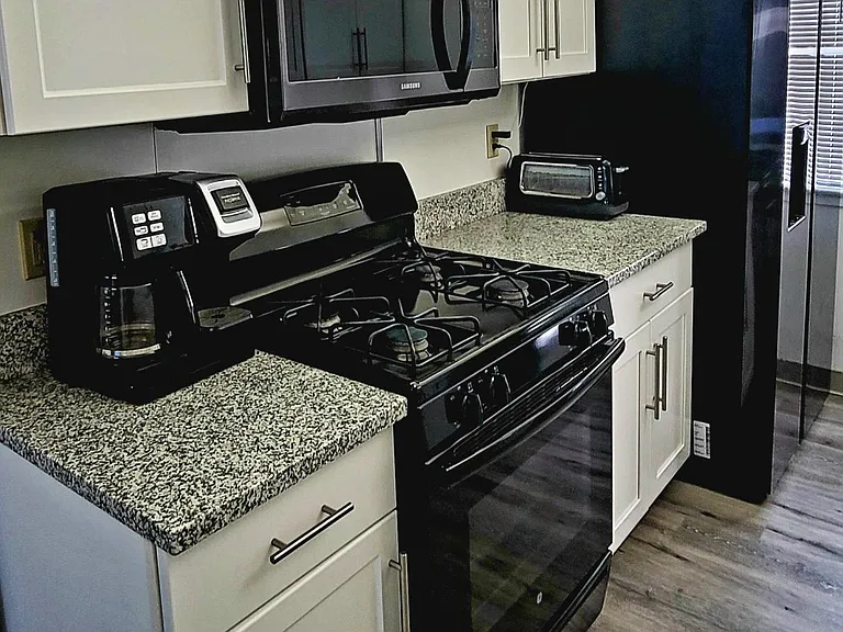 19 S Gladstone Ave #A — Photo 8