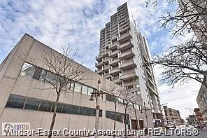 380 Pelissier St #904 — Photo 5