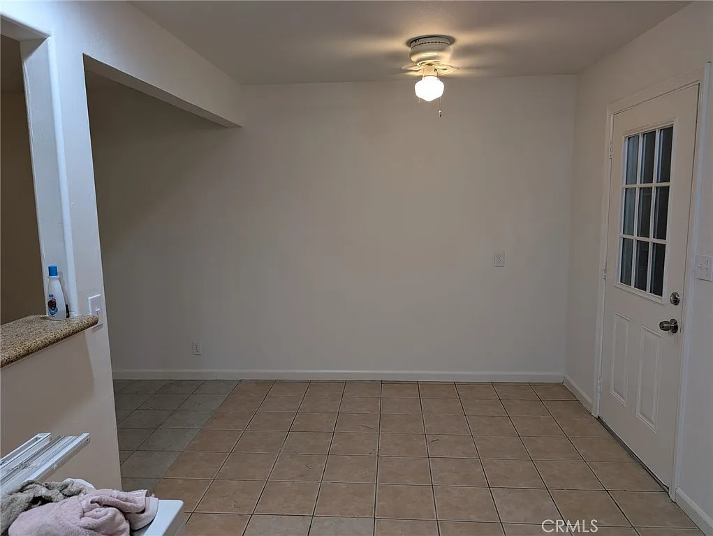 2 bed, 776 sqft, $1,300 — Photo 4