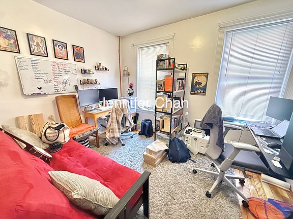 5th image of 8 Royce Rd APT 2