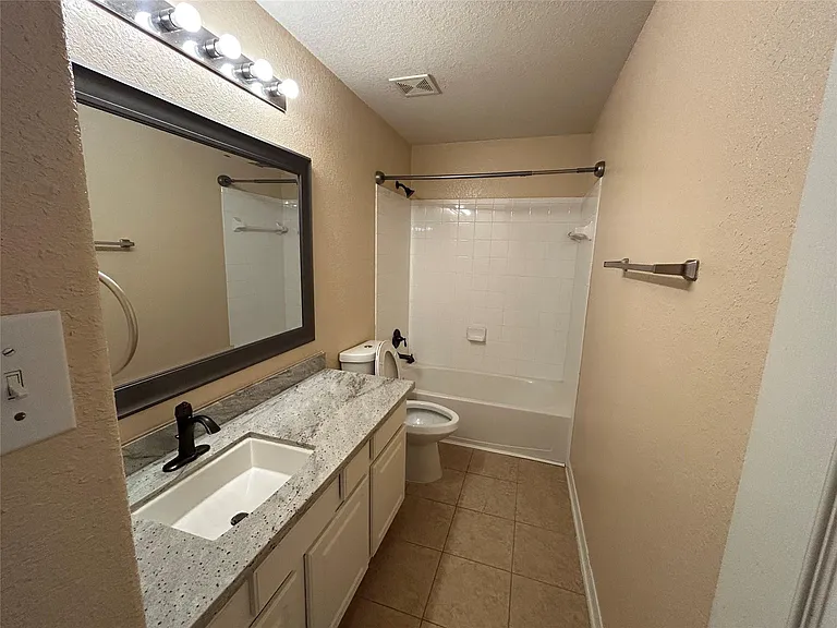 8911 Silent Willow Ln — Photo 21