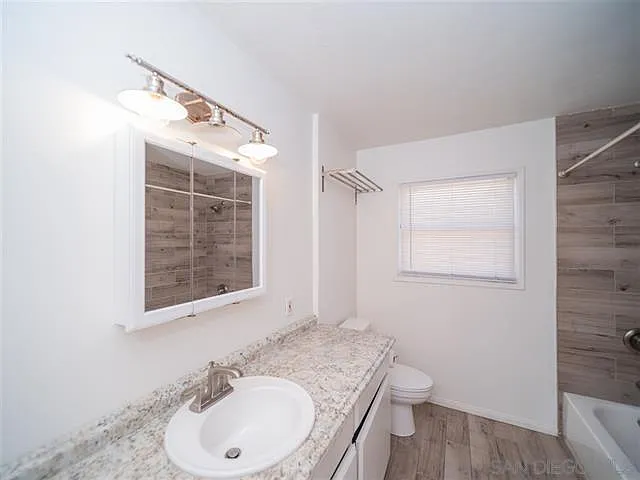 4960 63rd St — Photo 11