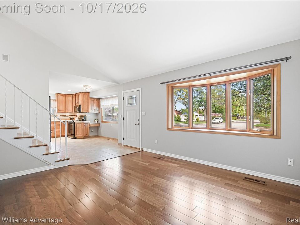 19861 Maplewood St, photo 6