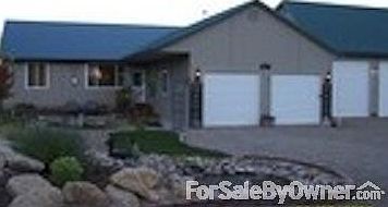 Come Live Where you PLAY!!
						:
						1709 Sf, 1.17 acres, 45x30 Shop, 2 Car attached garage, 2 fireplaces