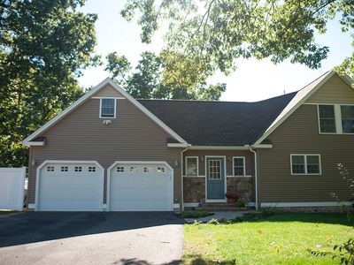 827 Meriden Ave, Southington, CT, 06489