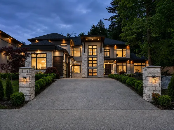 16722 McNair Dr, Surrey, BC V3Z 0P9
