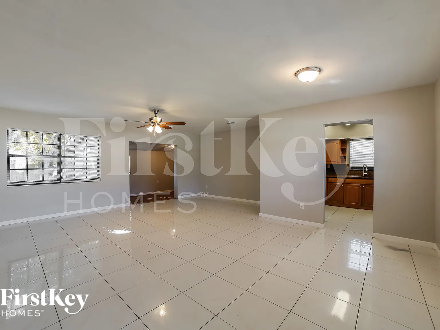 3 bed, 2.0 bath, 1469 sqft, $2,945 — Photo 4