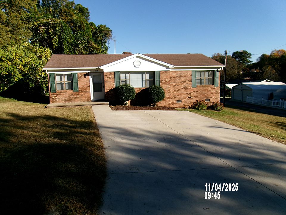 1st image of 2110 6th Ave NW