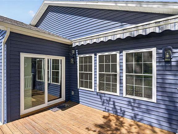 4th image of 122 Pebblestone Dr