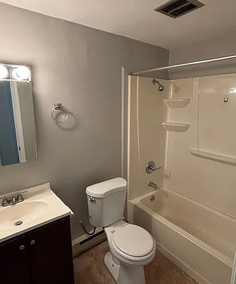 27-47 E Main St #F — Photo 6