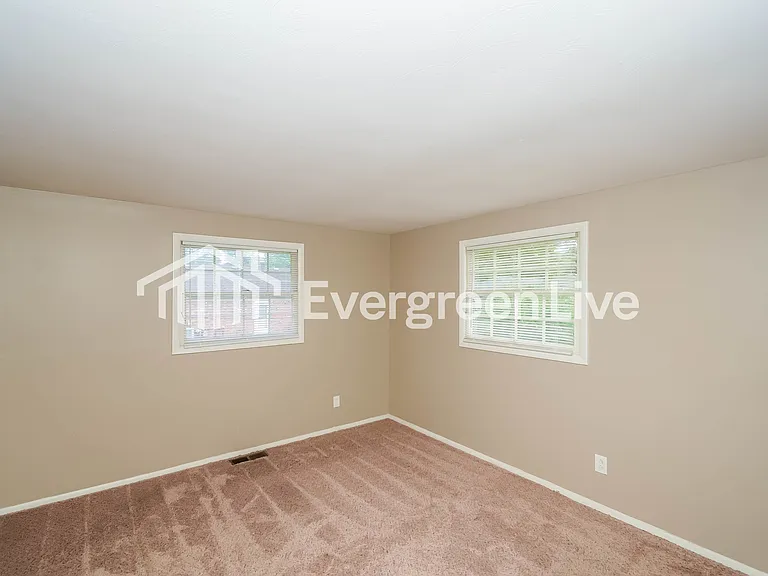 10331 Ronald Ct — Photo 8