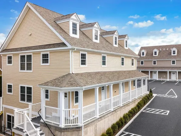 303 Hamilton Ave #E, Greenwich, CT 06830