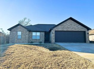20 Golden Leaf, Greenbrier, AR 72058