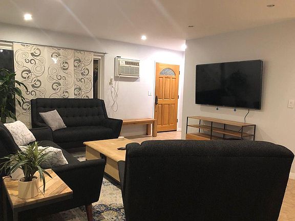 3rd image of 1730 Camden Ave APT 102