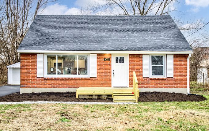 1st image of 3021 Gerald Dr