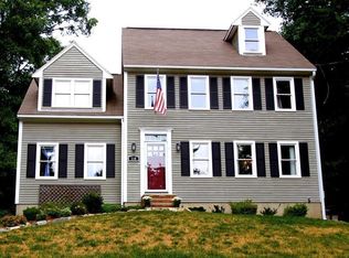 118 Hillside St, Rowley, MA 01969