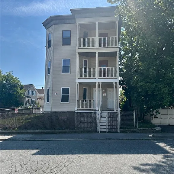 187 White St #3 — Photo 1