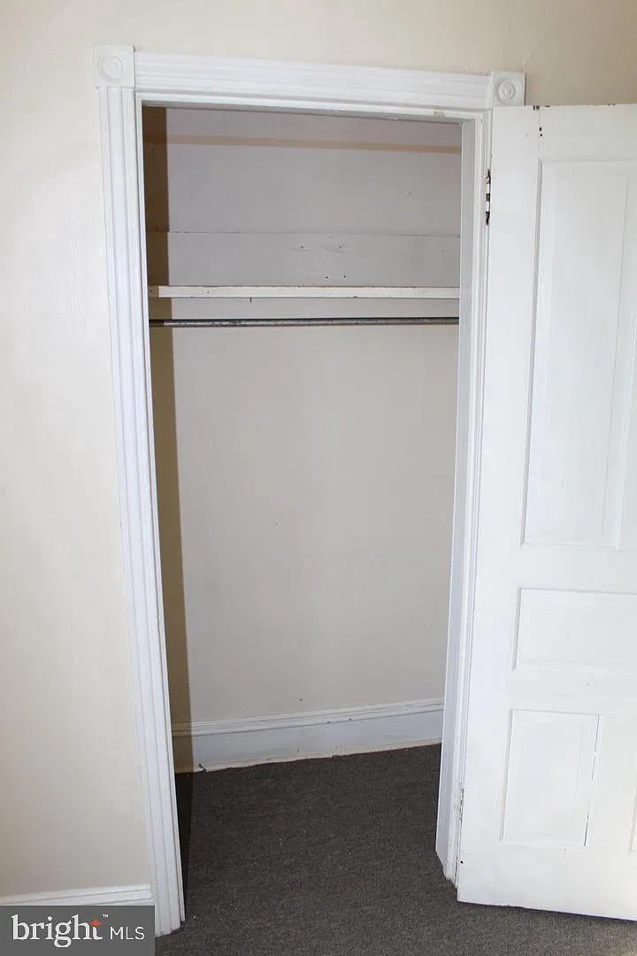 Studio, 1.0 bath, 400 sqft, $900 — Photo 3