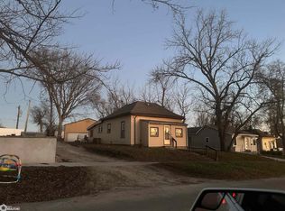 508 S 6th St, Marshalltown, IA 50158