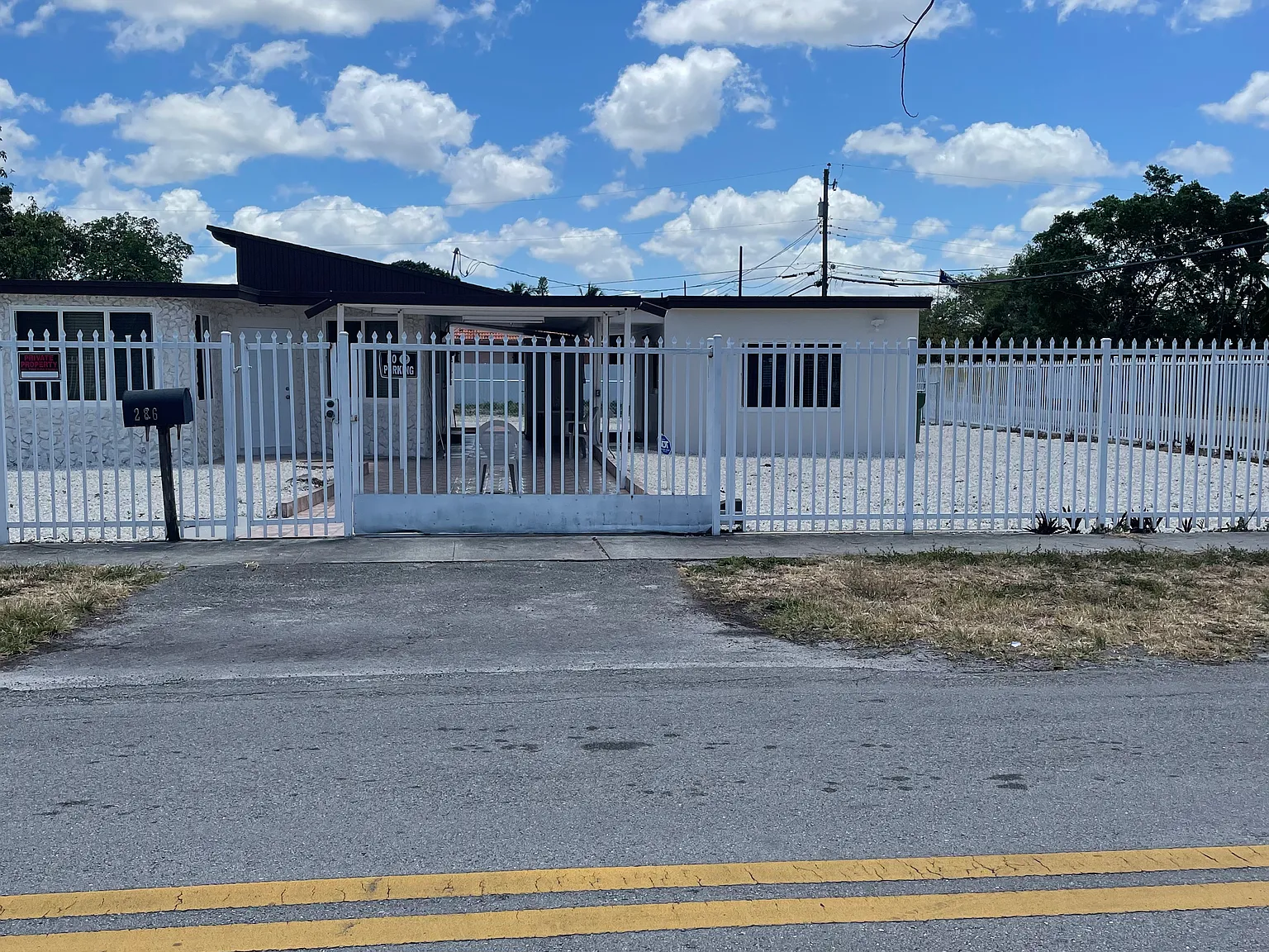 W 45th St, Hialeah — Photo 1