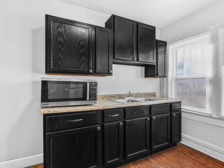 318 Jefferson Ave — Photo 20