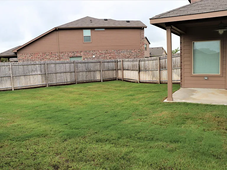 259 Meadowlands Dr — Photo 17