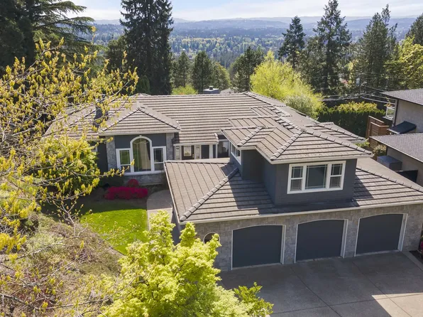 3463 SW Doschview Ct, Portland, OR 97239