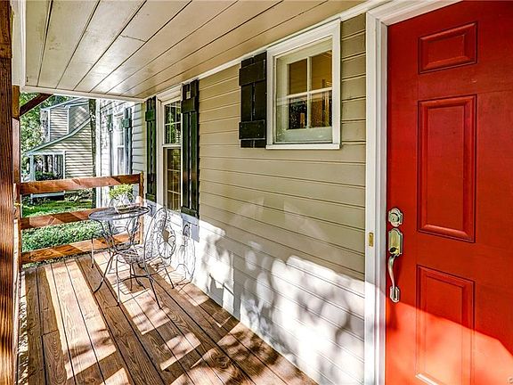 3rd image of 2332 Thousand Oaks Dr