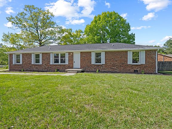 2nd image of 639 Cleveland Dr