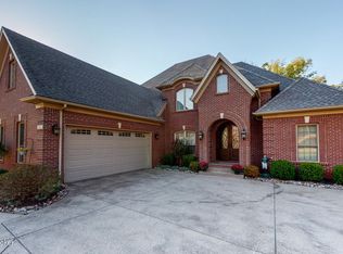 4111 Sanctuary Bluff Ln, Louisville, KY 40241