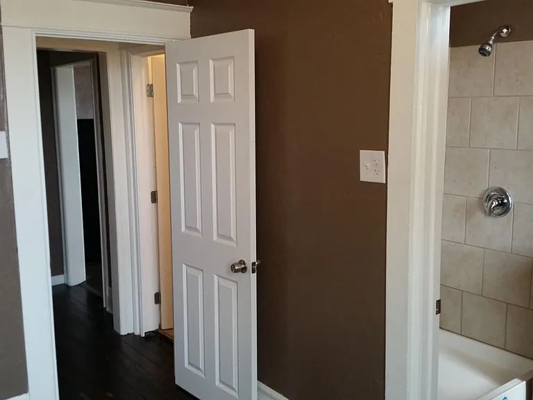 605 W 5th Ave #203 — Photo 5