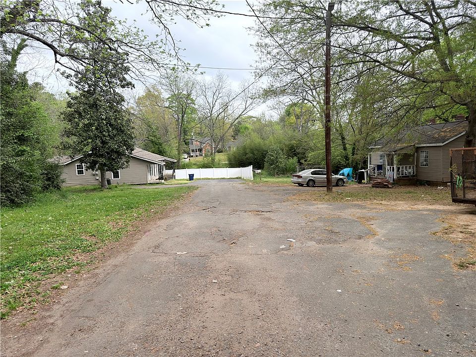 1st image of LT & D Rear High St #A