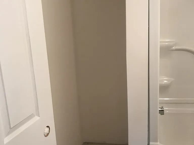 1070 Cockshutt Rd #3 — Photo 13