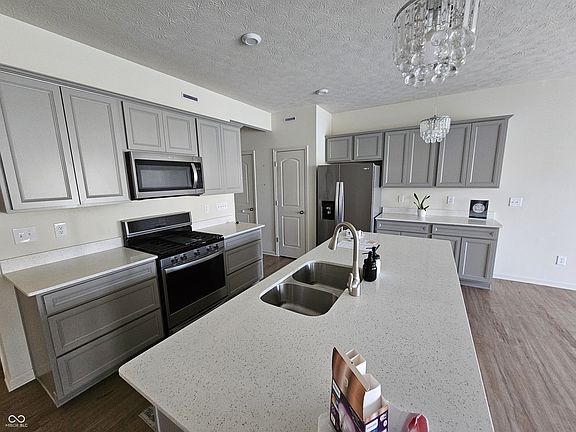 2nd image of 18702 Terra Vista Pl